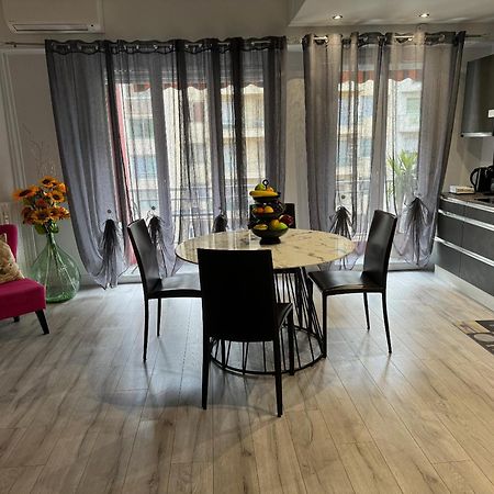 Gorgeous 2 Bedrooms Holiday Apartement Nizza Exterior foto