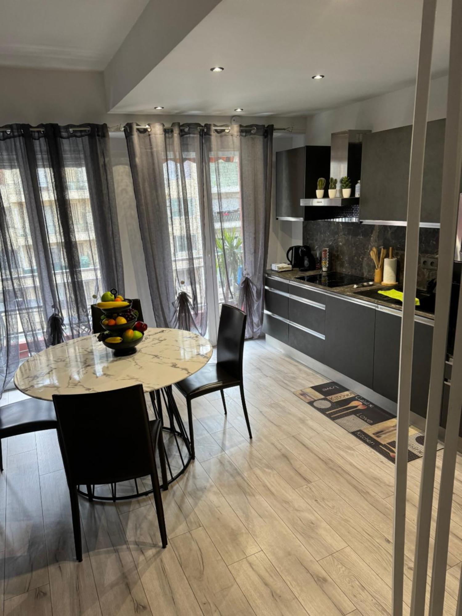 Gorgeous 2 Bedrooms Holiday Apartement Nizza Exterior foto